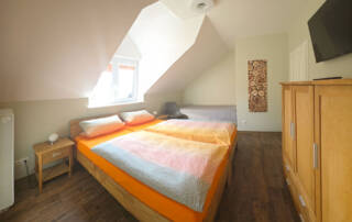 gaestehaus-am-teich_Schlafzimmer1-Remise_102345 Schlafzimmer 1 "Remise" – Gästehaus am Teich